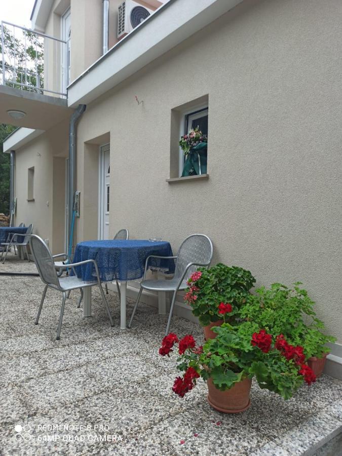 App Matea Apartment Драмал Екстериор снимка